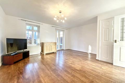 3 bedroom end of terrace house for sale, Triumph Drive, Hebburn, NE31