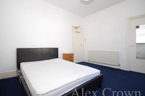 2 bedroom flat to rent, Carlton Road, Finsbury Park