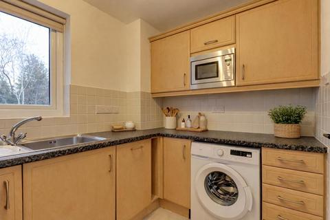 2 bedroom apartment to rent, Kenilworth Road, Leamington Spa
