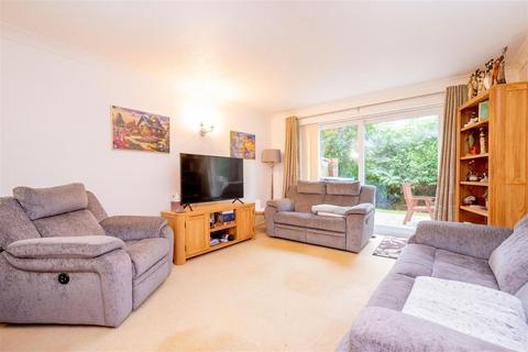 undefined, Court Gardens, Camberley GU15