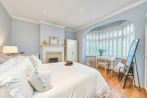 undefined, Arragon Gardens, London SW16