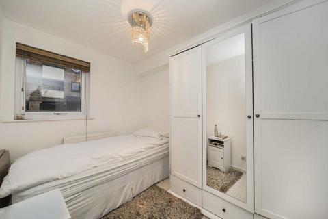 undefined, Taeping Street, London E14