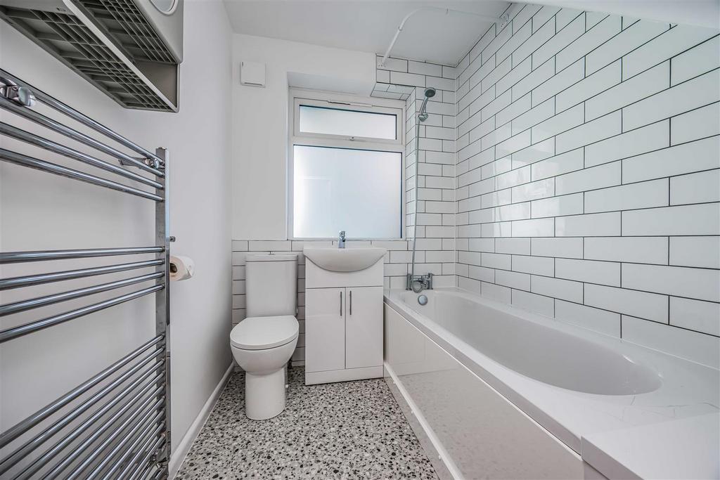 23 Sandy Beach Estate, Hayling Island-Small-Portic