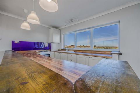 3 bedroom house to rent, Sandy Beach Estate, Hayling Island PO11