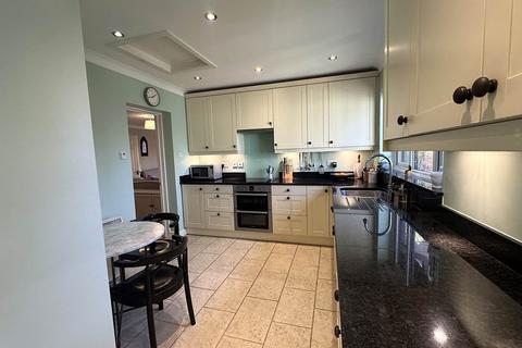 4 bedroom detached house for sale, The Meadows, Watlington