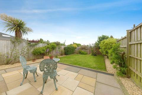 3 bedroom terraced house to rent, Rutland Road, Stamford, PE9