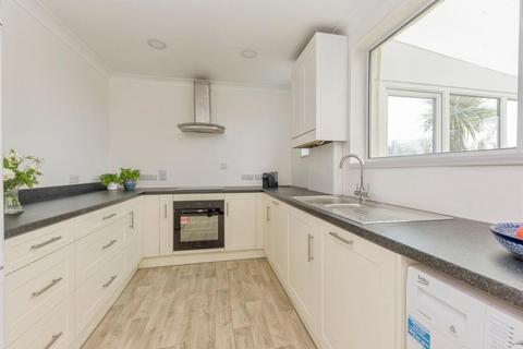 3 bedroom terraced house to rent, Rutland Road, Stamford, PE9