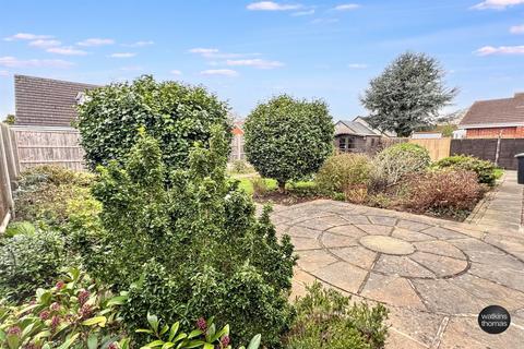 2 bedroom detached bungalow for sale, Hillary Drive, Kings Acre, Hereford, HR4