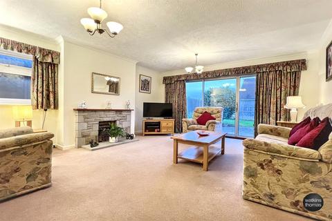 2 bedroom detached bungalow for sale, Hillary Drive, Kings Acre, Hereford, HR4