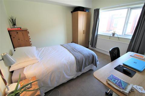 undefined, Headingley Mount, Headingley, Leeds, LS6 3JX