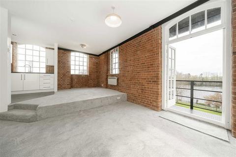 undefined, Bourneside Road, Addlestone KT15
