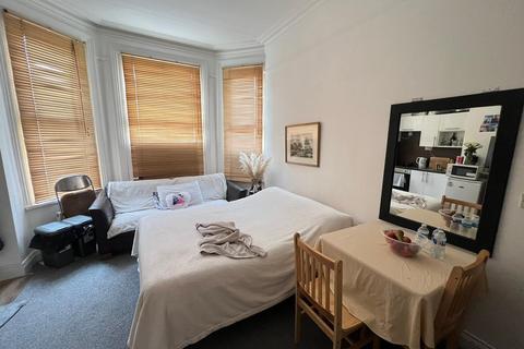 undefined, Station Road, London NW4