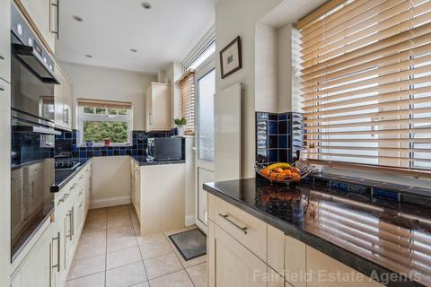 undefined, Oaklands Avenue, Oxhey Hall, Watford, WD19