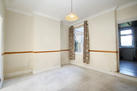 undefined, West Grove, Woodford Green, IG8