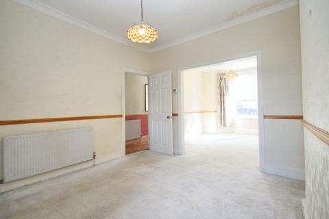 undefined, West Grove, Woodford Green, IG8