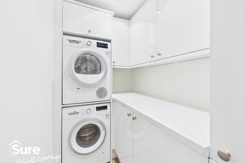 undefined, Runcorn Crescent, Hemel Hempstead, Hertfordshire, HP2 6DG