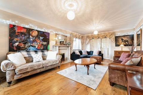 4 bedroom detached house for sale, Fordham Road, Newmarket CB8