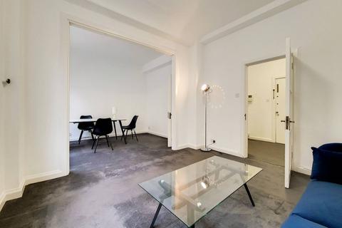 2 bedroom flat to rent, Hertford Street, Mayfair, London, W1J
