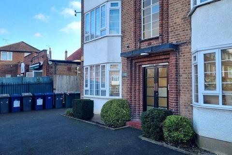 1 bedroom flat to rent, Hampden Road, London