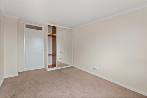 undefined, 41 Carew Court