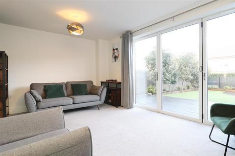 undefined, Furlands Grove, Stamford Bridge