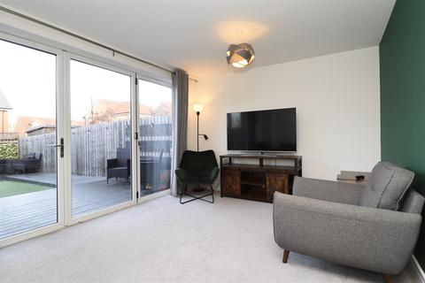 undefined, Furlands Grove, Stamford Bridge