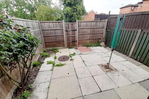 2 bedroom terraced house to rent, Thorndike Court, King Street, Gainsborough