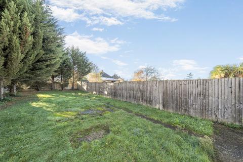 3 bedroom end of terrace house for sale, Old Road East, Gravesend, Kent