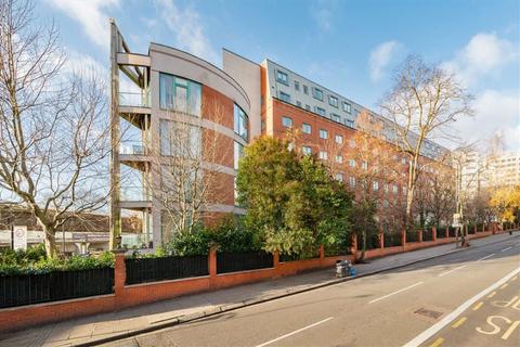 Shoot Up Hill, London NW2
