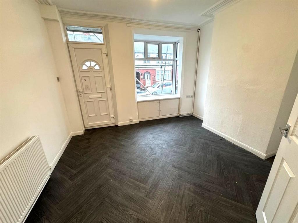 Sitting Room Pic 1