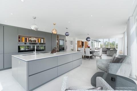 4 bedroom detached house for sale, Middle Hill, Nr Llancarfan, Vale Of Glamorgan, CF62 3AD