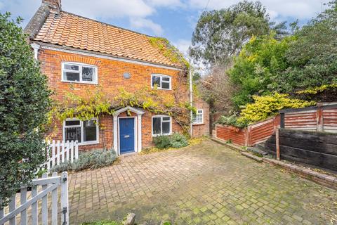 3 bedroom detached house to rent, Lower Street, Horning, NR12