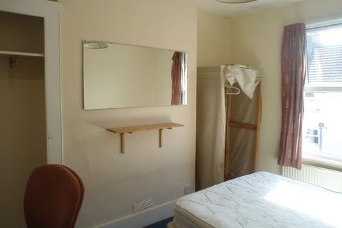 5 bedroom terraced house to rent, Caledonian Road, Brighton, BN2 3HX