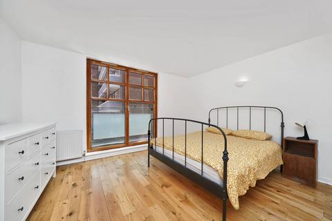 undefined, Fairclough Street, Aldgate, London, E1