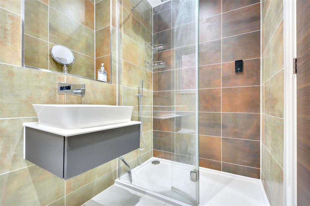 En Suite 2.jpeg