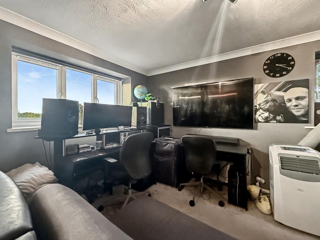 Studio Room