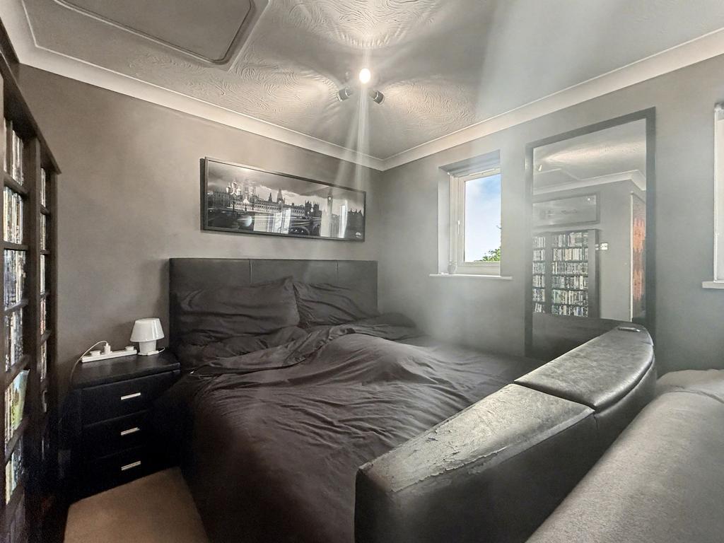 Studio Room