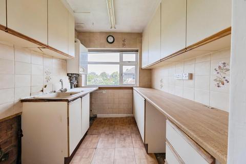 2 bedroom maisonette for sale, Gordon Road, Enfield