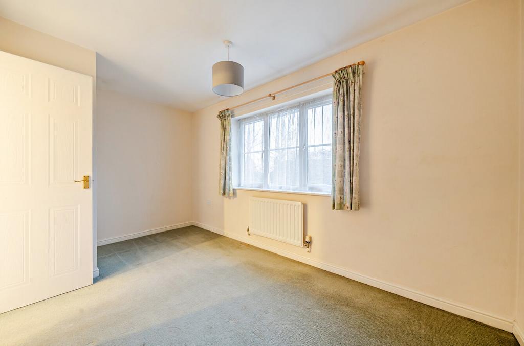 1387735-3-69383a4...