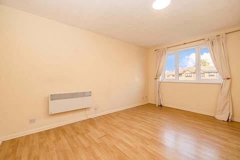 undefined, Courtlands Close, Hertfordshire WD24