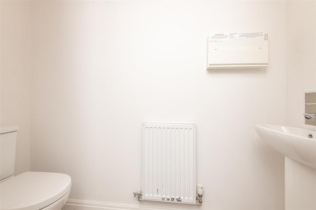 12 - 38 Moorlands Road BD19 5 ED.jpg
