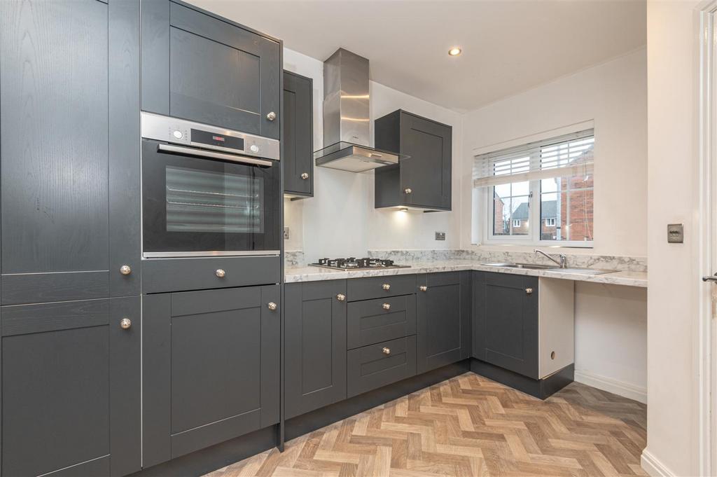 16 - 38 Moorlands Road BD19 5 ED.jpg