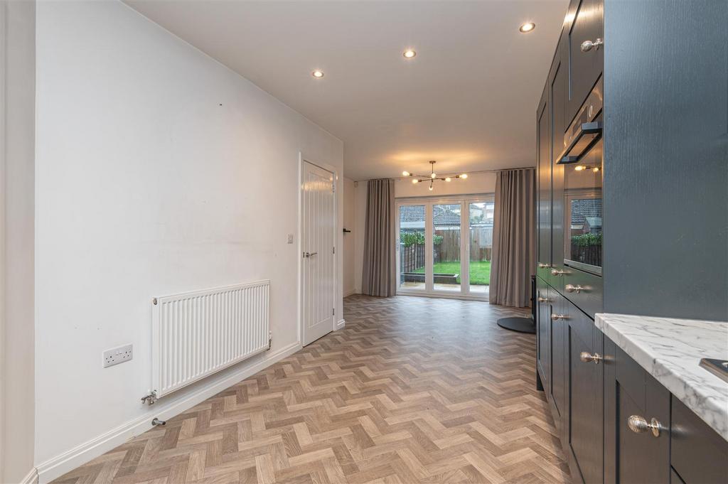 19 - 38 Moorlands Road BD19 5 ED.jpg