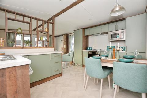 undefined, 7 Lakes Country Park, Ealand, Scunthorpe