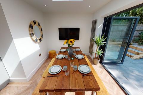 undefined, Warwards Lane, Birmingham B29