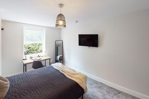 undefined, Warwards Lane, Birmingham B29