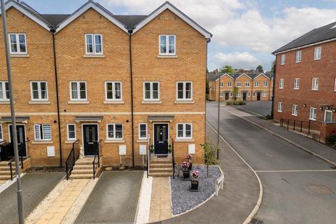 3 bedroom house for sale, Lester Road, Aylesbury HP20