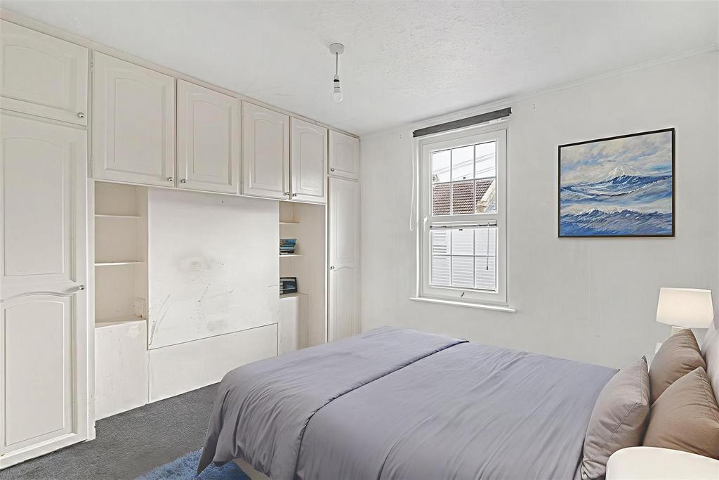 Bedroom 2 .jpg