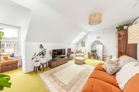 1 bedroom flat for sale, Overhill Road, East Dulwich, London, SE22