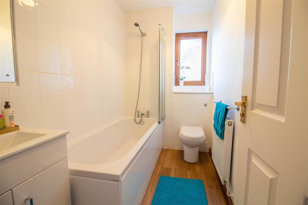 Bathroom.jpg